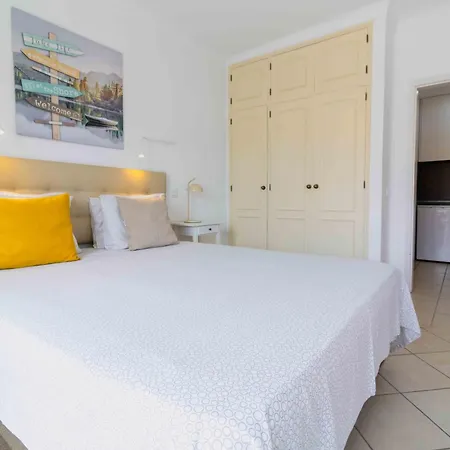 Casas Novas - Adults Only Guest house Lagos